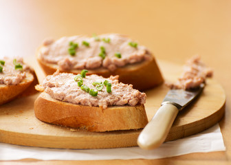 Sandwiches with meat paste, sprinkled with green onions