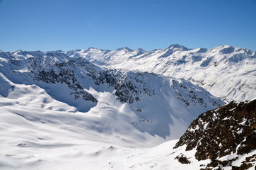 Obraz premium Alpine ski resort in Sölden in Otztal Alps, Tirol, Austria
