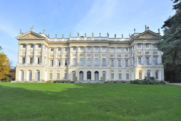 Fototapeta premium Milano Villa Reale - giardini di via Palestro