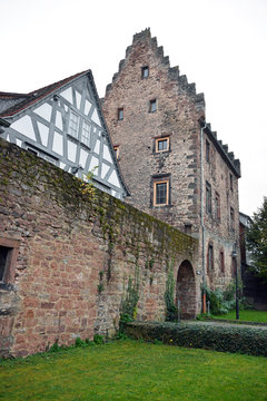 Stadtmauer und Templerhaus in Erbach Odenwald