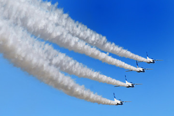 ブルーインパルス