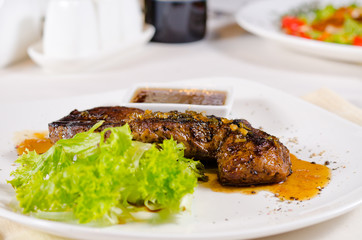 Mouth Watering Roasted Steak with Lettuce