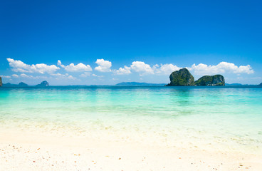 In a Blue Heaven Sunshine Scene