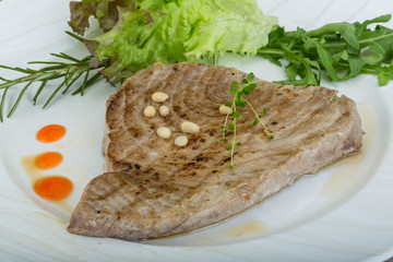 Grilled tuna steak