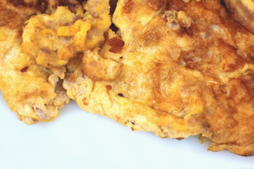 omelet with minced pork