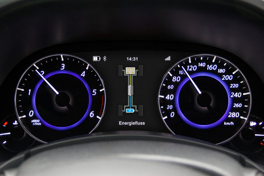 Tacho Energiefluss Hybrid