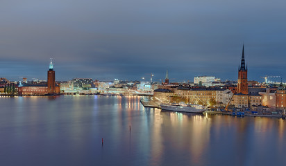 Fototapeta premium Gamla Stan Stockholm beleuchtet