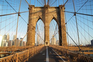 Photo sur Aluminium Brooklyn Bridge Pont de Brooklyn au lever du soleil, New York City