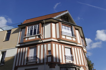 Fototapeta na wymiar Maison à colombages à Boulogne