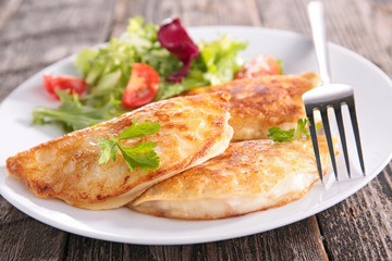 crepe with cheese