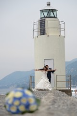 bacio sotto il faro