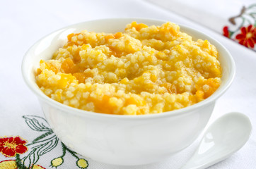 Millet porridge with pumpkin