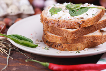 Sandwich with soft cheese