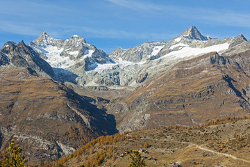 Walliser Alpen, Zinalrothorn, Obergabelhorn ob Zermatt, Wallis,  Schweiz