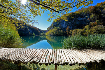 Steg über den See
