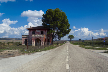 Casa cantoniera sulla Murgia Barese, Gravina in Puglia