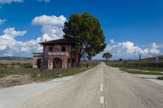 Casa cantoniera sulla Murgia Barese, Gravina in Puglia