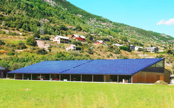 Production d'électricité par panneaux solaires