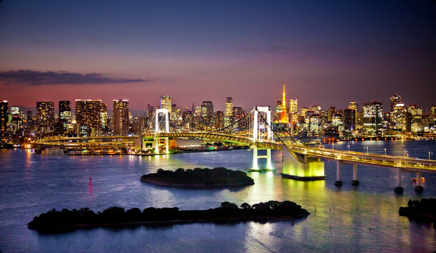 Rainbow Bridge and Sumida River in Tokyo, Japan.