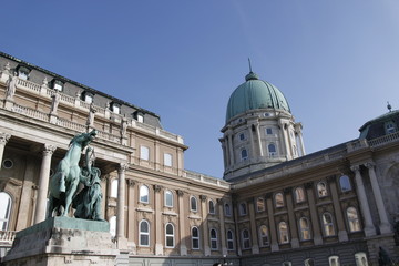 Fototapeta na wymiar Palais de Budavár à Budapest, Hongrie 