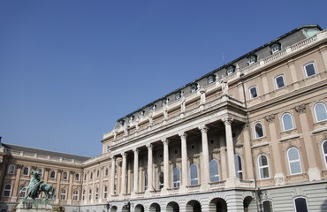 Fototapeta na wymiar Galerie Nationale du Palais de Budavár à Budapest, Hongrie