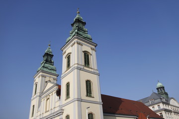 Fototapeta na wymiar Eglise Notre-Dame-de-l'Assomption à Budapest, Hongrie