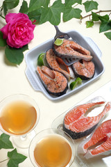 Salmon baked with white wine