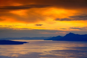 Fototapeta na wymiar Makarska Riviera Sonnenuntergang - Makarska Riviera sunset 02