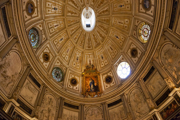 Fototapeta na wymiar Beautiful dome in Cathedral interior in Seville, Spain