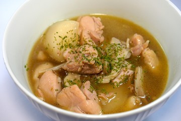 鶏と大根のコンソメスープ