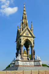 Fototapeta na wymiar Albert Memorial in London.