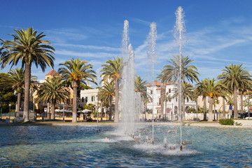Fountain of the promenade of Salou © Santi Rodríguez