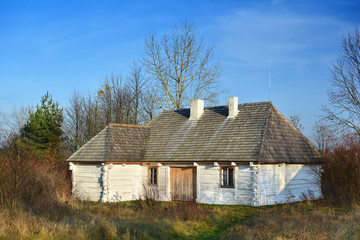 Stary domek wiejski