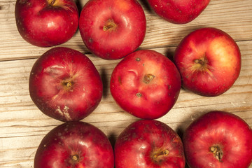Red apples