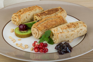 Pancakes with berries