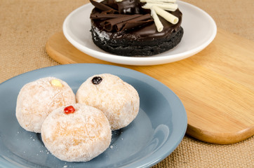 Donut ball