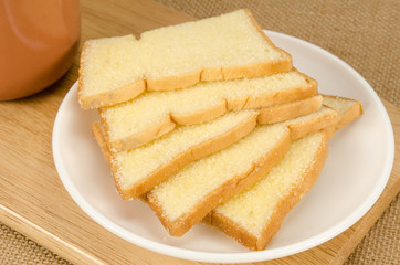 Slice crispy bread