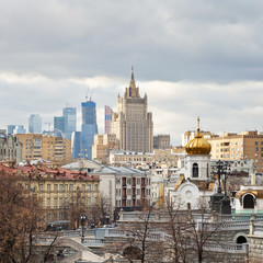 Obraz premium Moscow cityscape with City in autumn day
