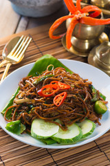 mee goreng mamak, popular cusine in malaysia