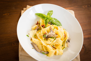 Pappardelle ai funghi, cucina italiana