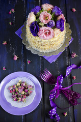 Cake with almonds and poppy seeds