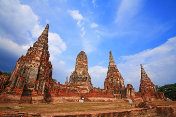 Fototapeta premium Ancient Ruin temple of wat Chaiwattanaram