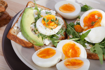 sandwiches with eggs