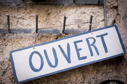 Panneau Ouvert