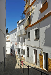 Fototapeta na wymiar Calle típica de Ubrique, provincia de Cádiz, Andalucía, España
