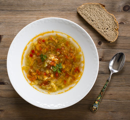 Schtschi - russische Kohlsuppe