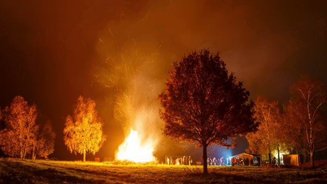 St. Martin's Day Big Fire Timelapse 4K - Panning