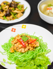 Jade Noodle