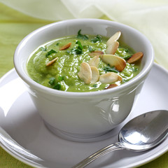 Pea soup with toasted almonds - obrazy, fototapety, plakaty