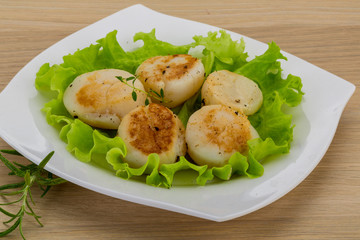 Grilled scallops